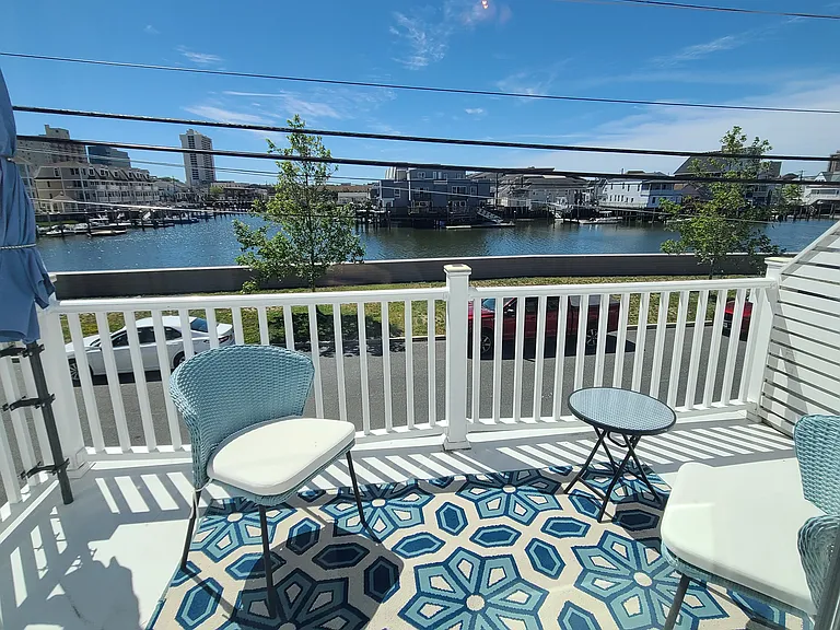 2nd Floor Deck
