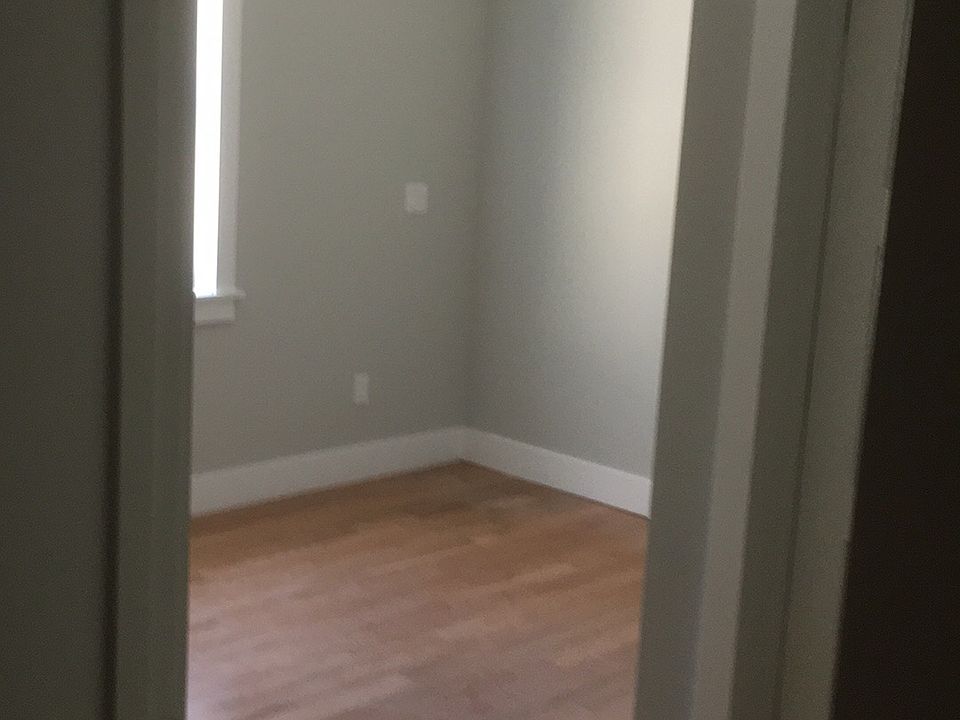 1st image of 6845 Amestoy Ave