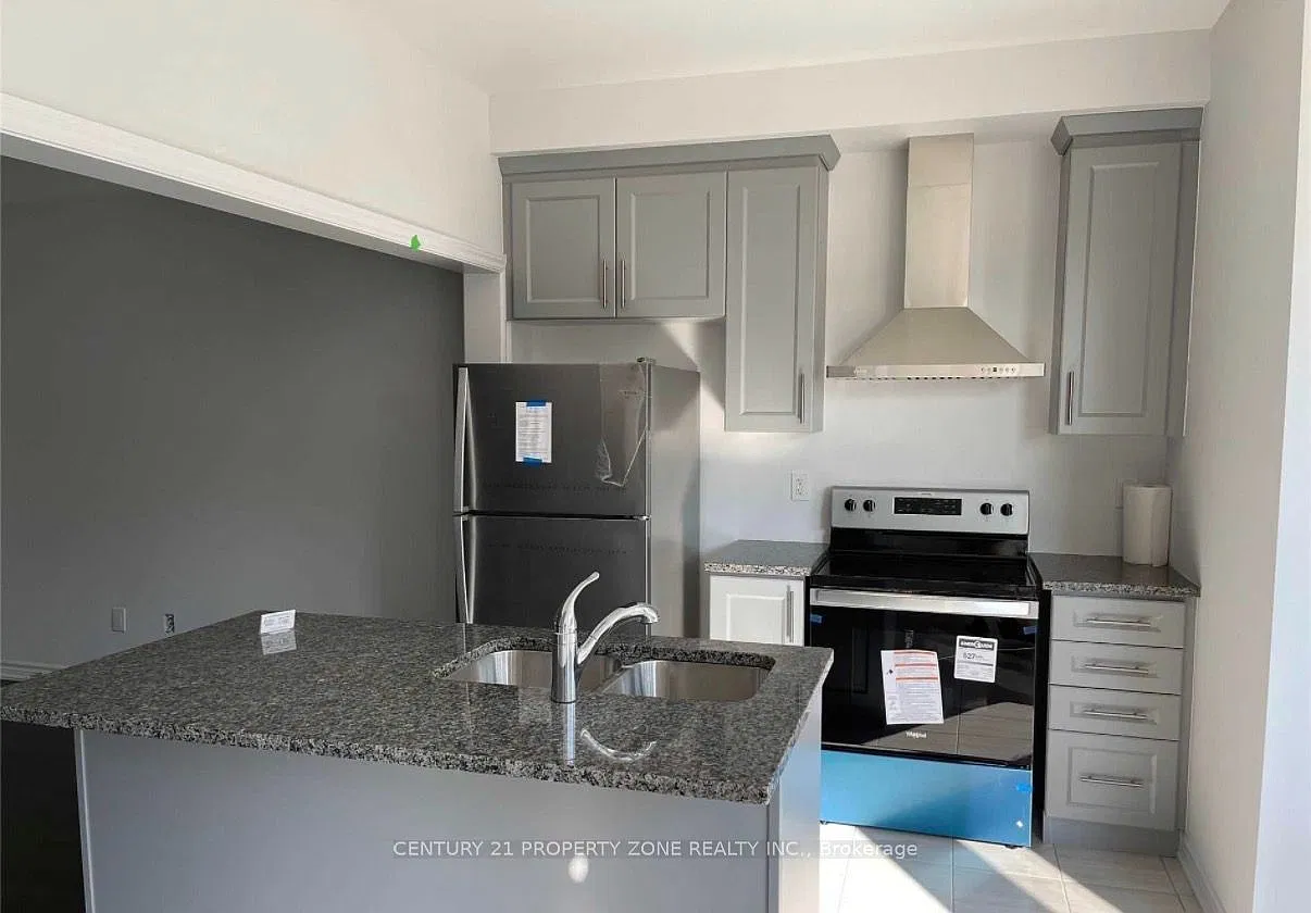 3 bed, $3,000 — Photo 2