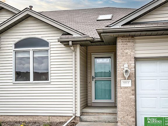 3rd image of 3804 N 157th Cir