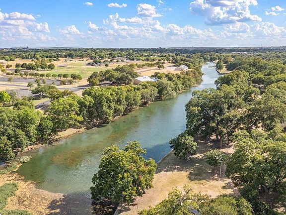 Near San Gabriel Park