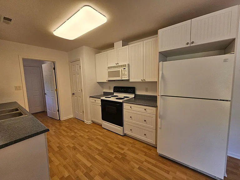 2164 Shipyard Rd — Photo 11