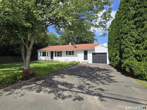22 North Street, Wolcott, CT 06716