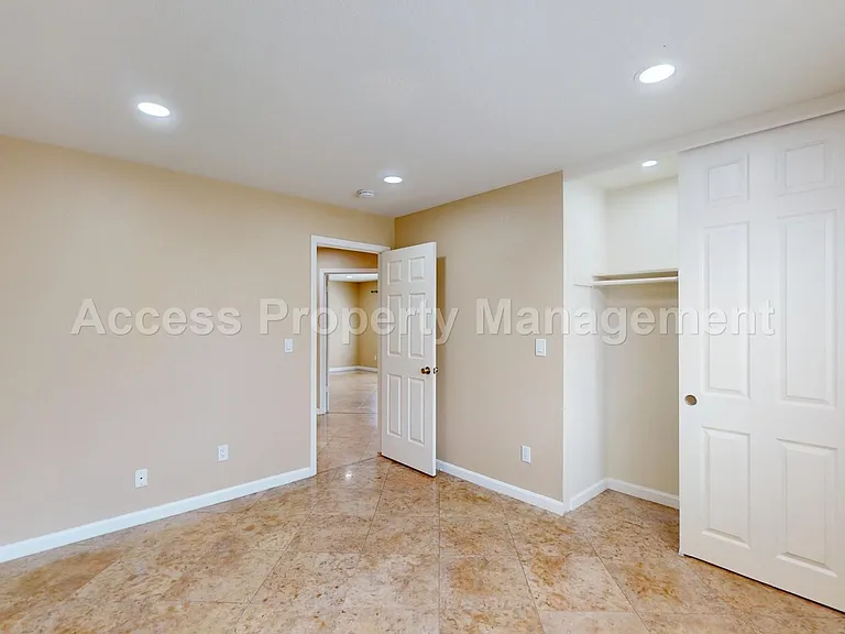 2141 Norik Dr — Photo 16