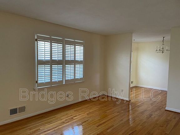 2nd image of 2489 Cascade Ct