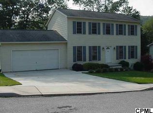 6 Independence Dr, Mount Holly Springs, PA