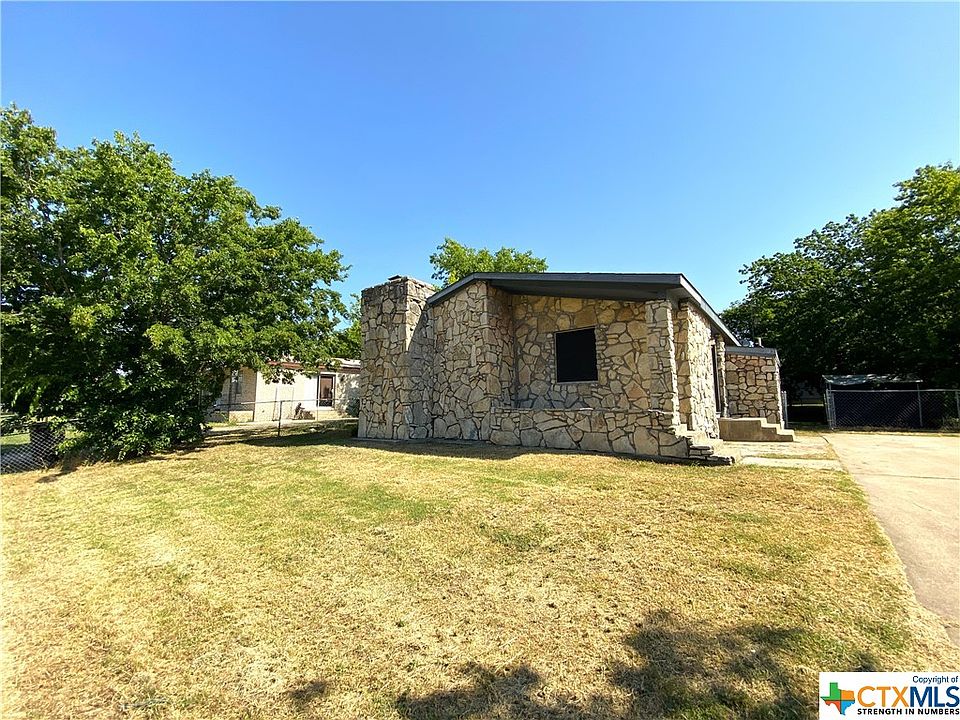 1st image of 1203 Elyse Dr