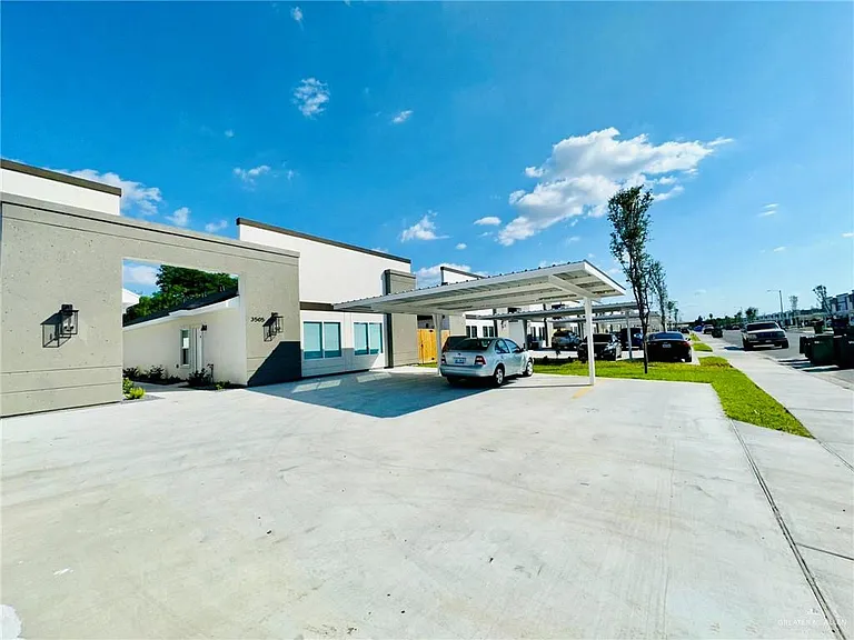 3505 S Dominique Dr #4 — Photo 2