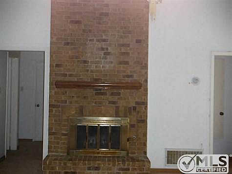 4th image of 3314 Courtland Pl