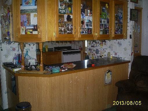 3rd image of 120 Earl Cir