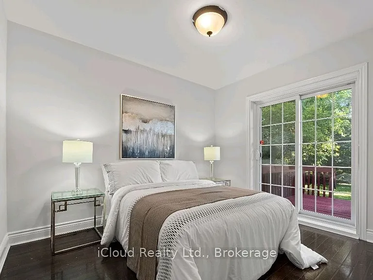 37 Collinson Blvd — Photo 5