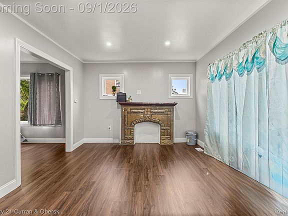 4th image of 17190 Westphalia St
