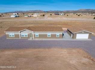 2182 W Altimeter Way, Paulden, AZ 86334
