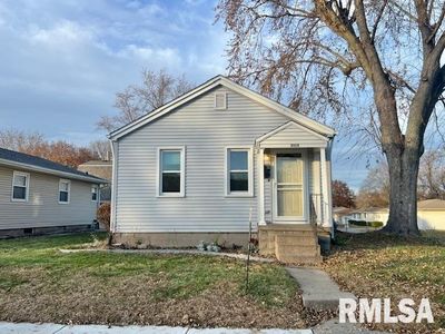 2102 W 17th St, Davenport, IA, 52804