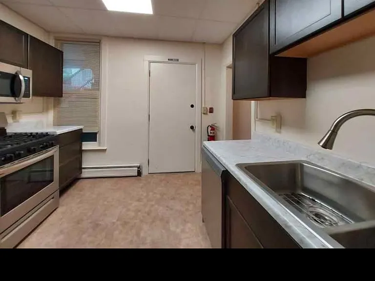 307 Stewart Ave #4 — Photo 2