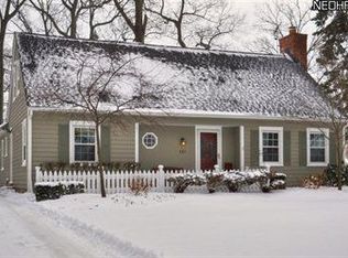 483 Lake Forest Dr, Bay Village, OH