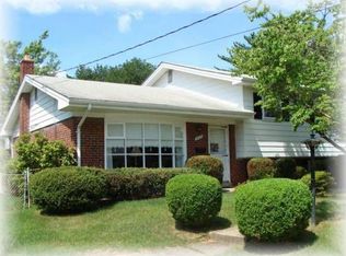 1111 Chiswell Ln, Silver Spring, MD 20901