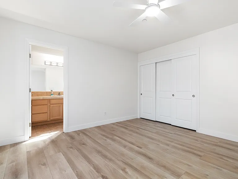 225 Old County Rd #225 — Photo 10