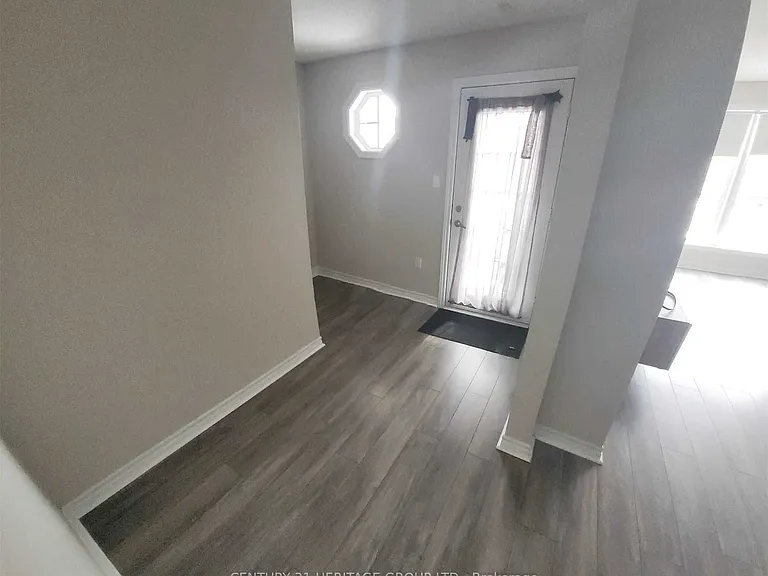 53 Ferndale Dr S #4 — Photo 13