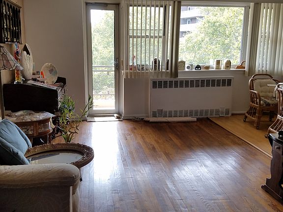 3rd image of 15125 88th St APT 3C