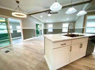 563 Montego Ln S, Ellenton, FL 34222