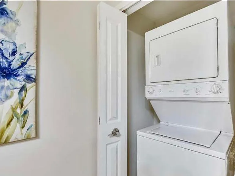 888 N Quincy St #910 — Photo 10
