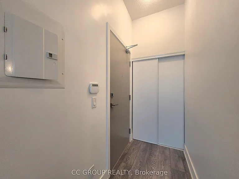 188 Fairview Mall Dr #102 — Photo 4