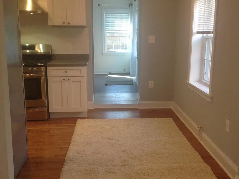 404 S Veitch St — Photo 16