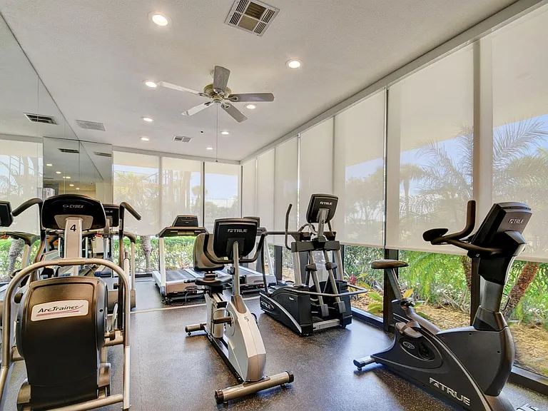 5510 N Ocean Dr #2C — Photo 36