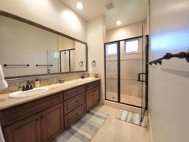 1st Floor Master Suite