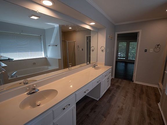 5th image of 12720 Satinwood Ln