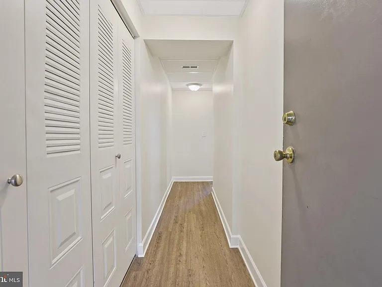 28 Liberty St #208 — Photo 7
