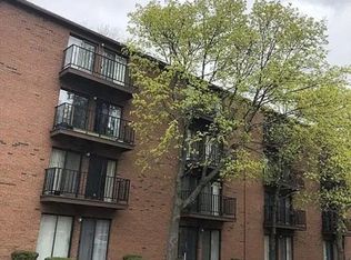 327 Plantation St APT 317, Worcester, MA 01604