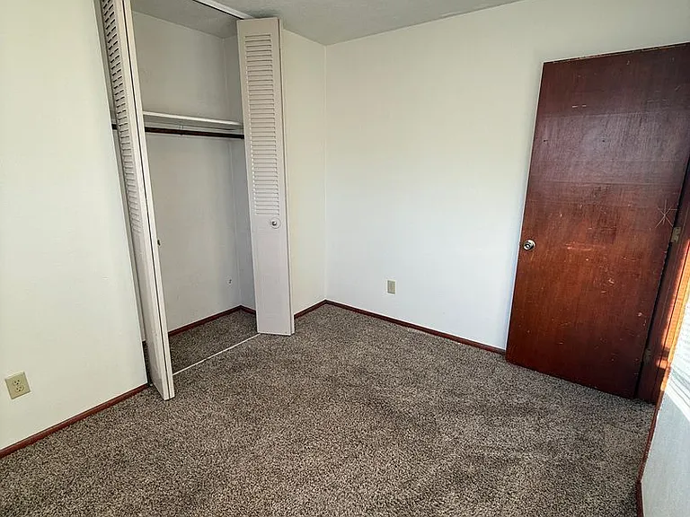 College Park Apartments — Photo 58