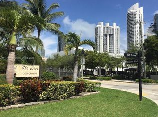 250 181st Dr APT 103, Sunny Isles Beach, FL 33160