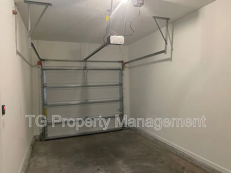 7665 Merchants Way — Photo 15
