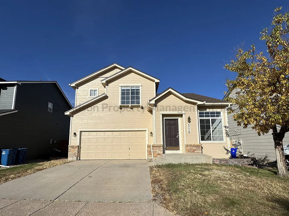 8226 Ravenel Dr