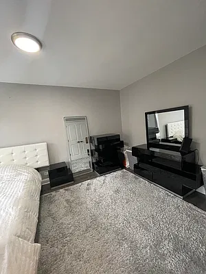 Sold by WRL Realty, LLC | media 16