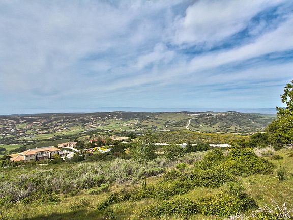 4th image of 25528 Paseo De Cumbre
