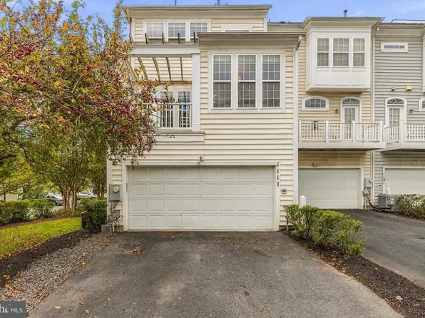 1117 Gaither Rd, Rockville, MD 20850