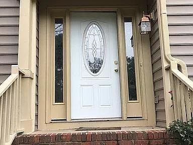 3rd image of 106 Sandy Creek Ct
