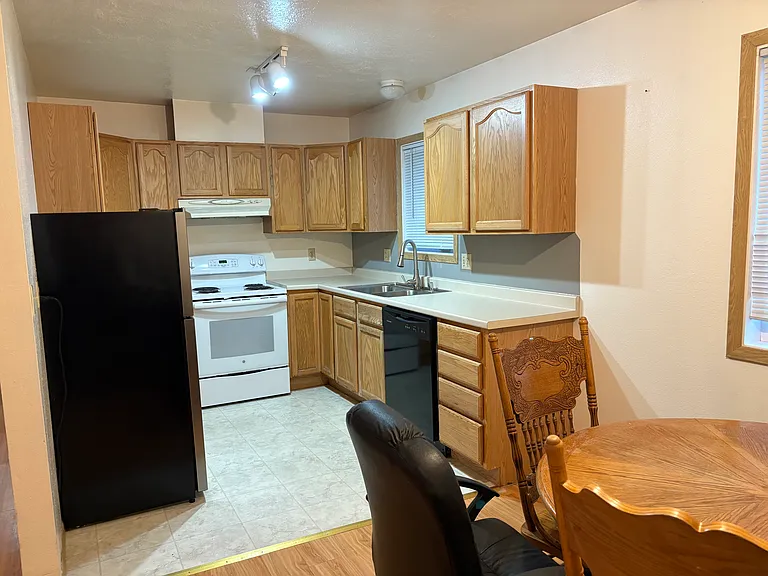 213 Yukon Dr — Photo 7