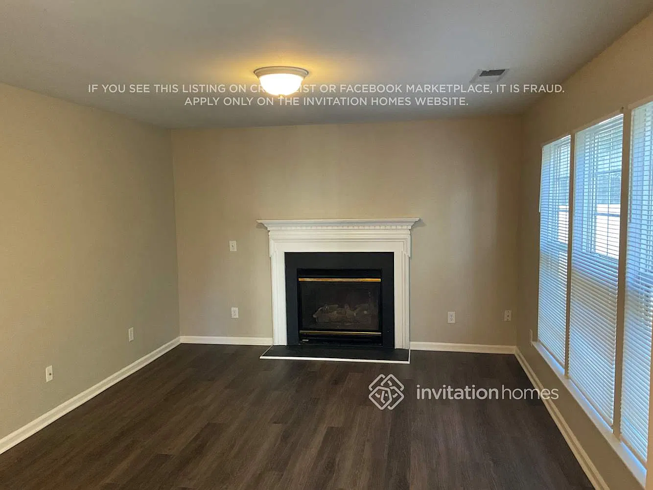 1228 Brook Farm Ln Charlotte, NC 28214 — Photo 2