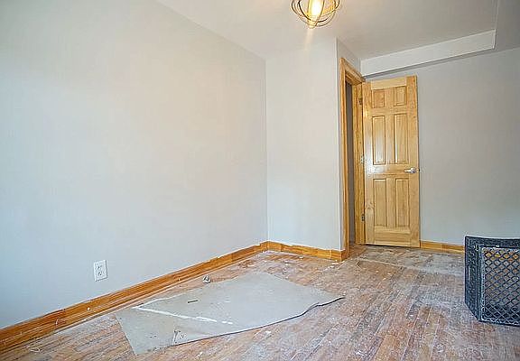 2nd image of 566 Willoughby Ave #1A