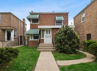 8906 S Crandon Ave, Chicago, IL 60617
