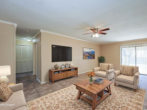 4th image of 7531 Lago Frio