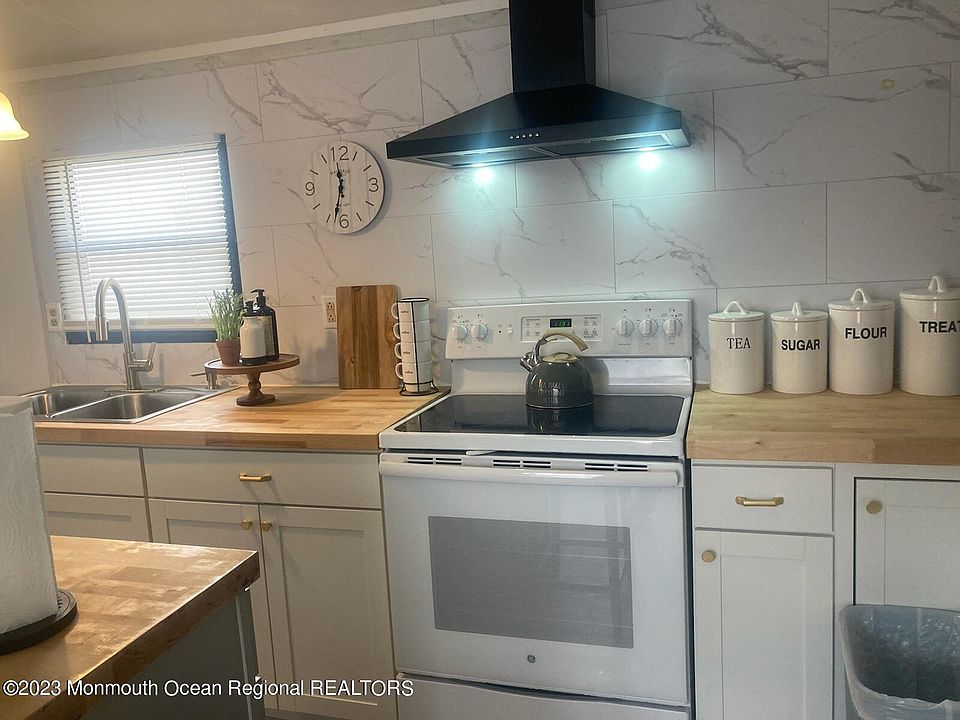 8 Nicholas Blvd, Jackson, NJ 08527 MLS 22300428 Zillow