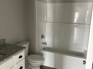 563-561 W Morgan St #563, Bolivar, MO 65613