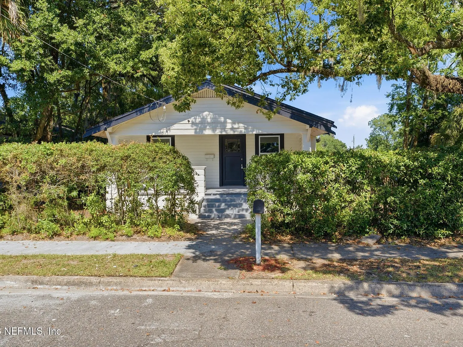 4 bed, 2.0 bath, 1128 sqft, $1,550 — Photo 2