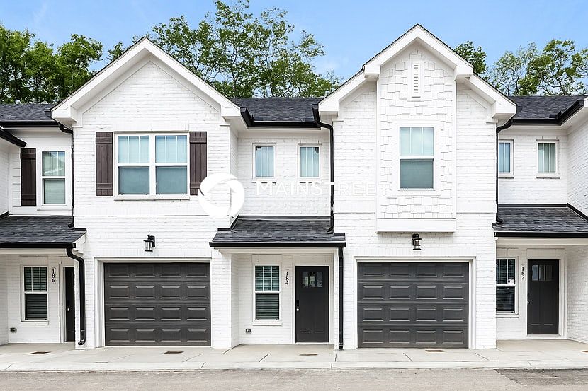 1st image of 136 Noble Park Cir